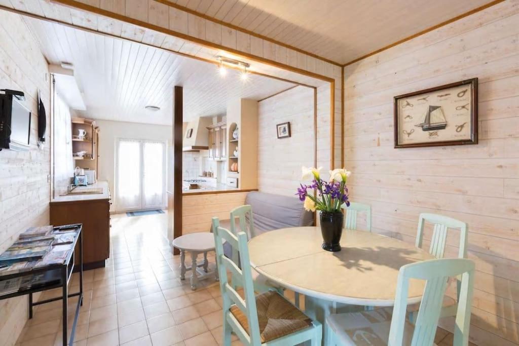 St Malo Maison Avec Jardin Proche Gare Plage Intramuros Chien Admis Parking Gratuit Saint-Malo Kültér fotó